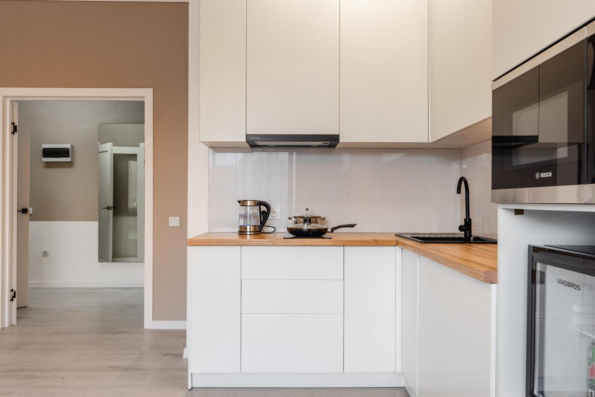 Five Business-Class Rooms In R-House Near Mega Center الماتي المظهر الخارجي الصورة
