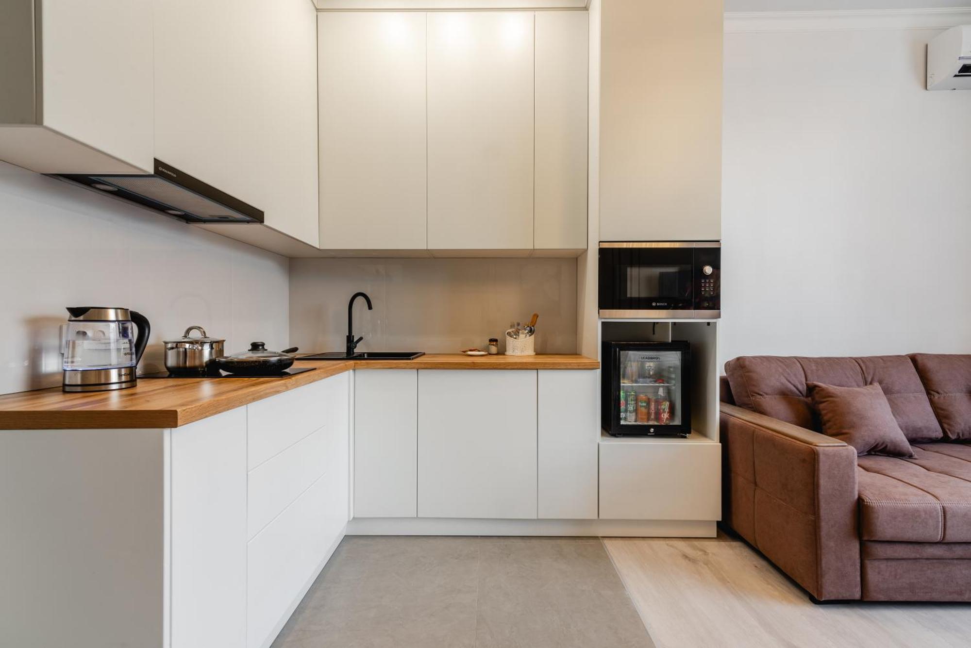 Five Business-Class Rooms In R-House Near Mega Center الماتي المظهر الخارجي الصورة