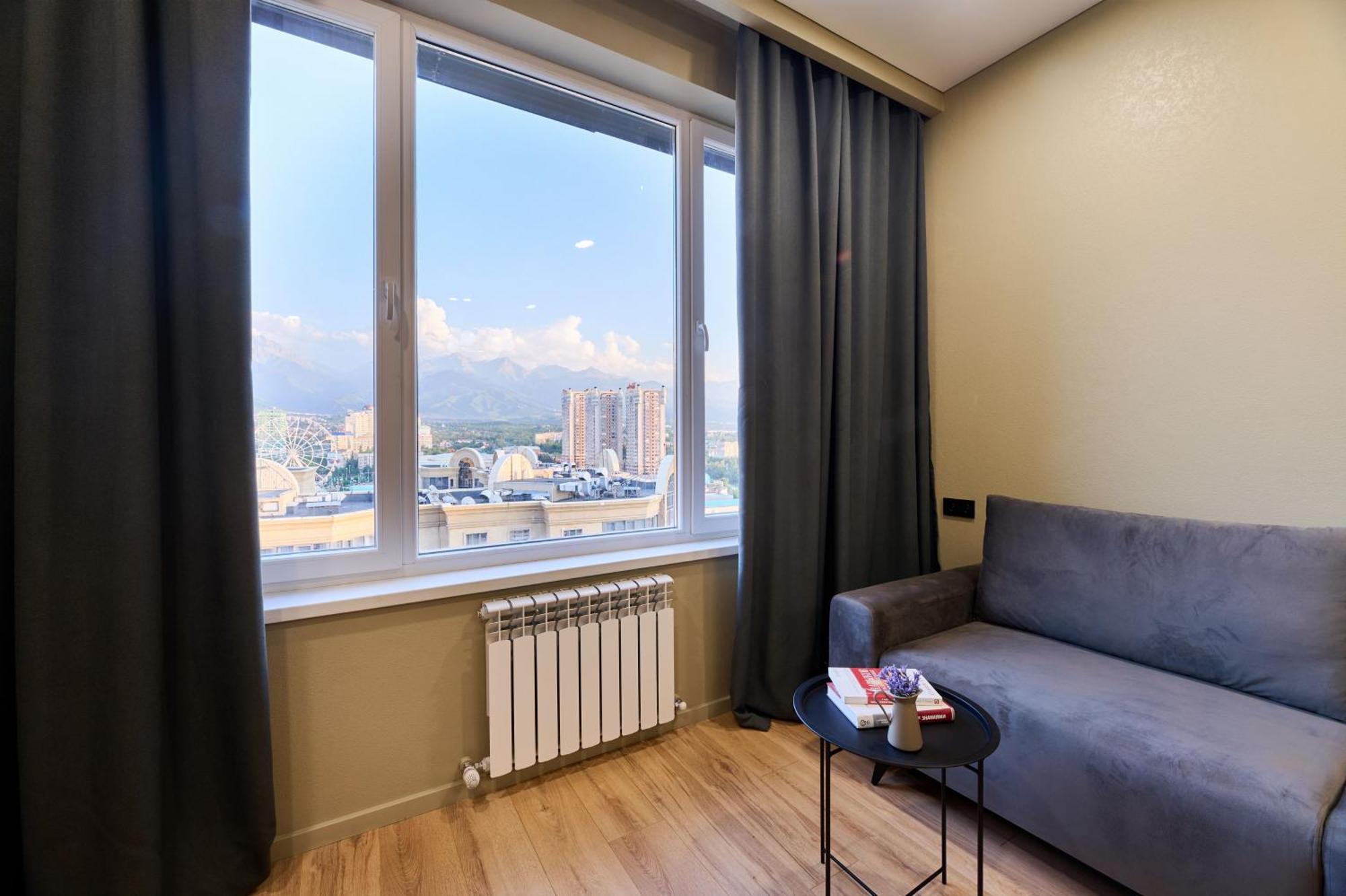 Five Business-Class Rooms In R-House Near Mega Center الماتي المظهر الخارجي الصورة